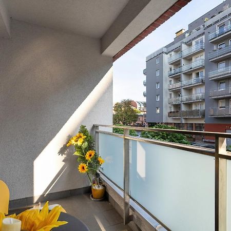 Comfortable Wojskowa Apartment By Noclegi Renters Poznań Buitenkant foto