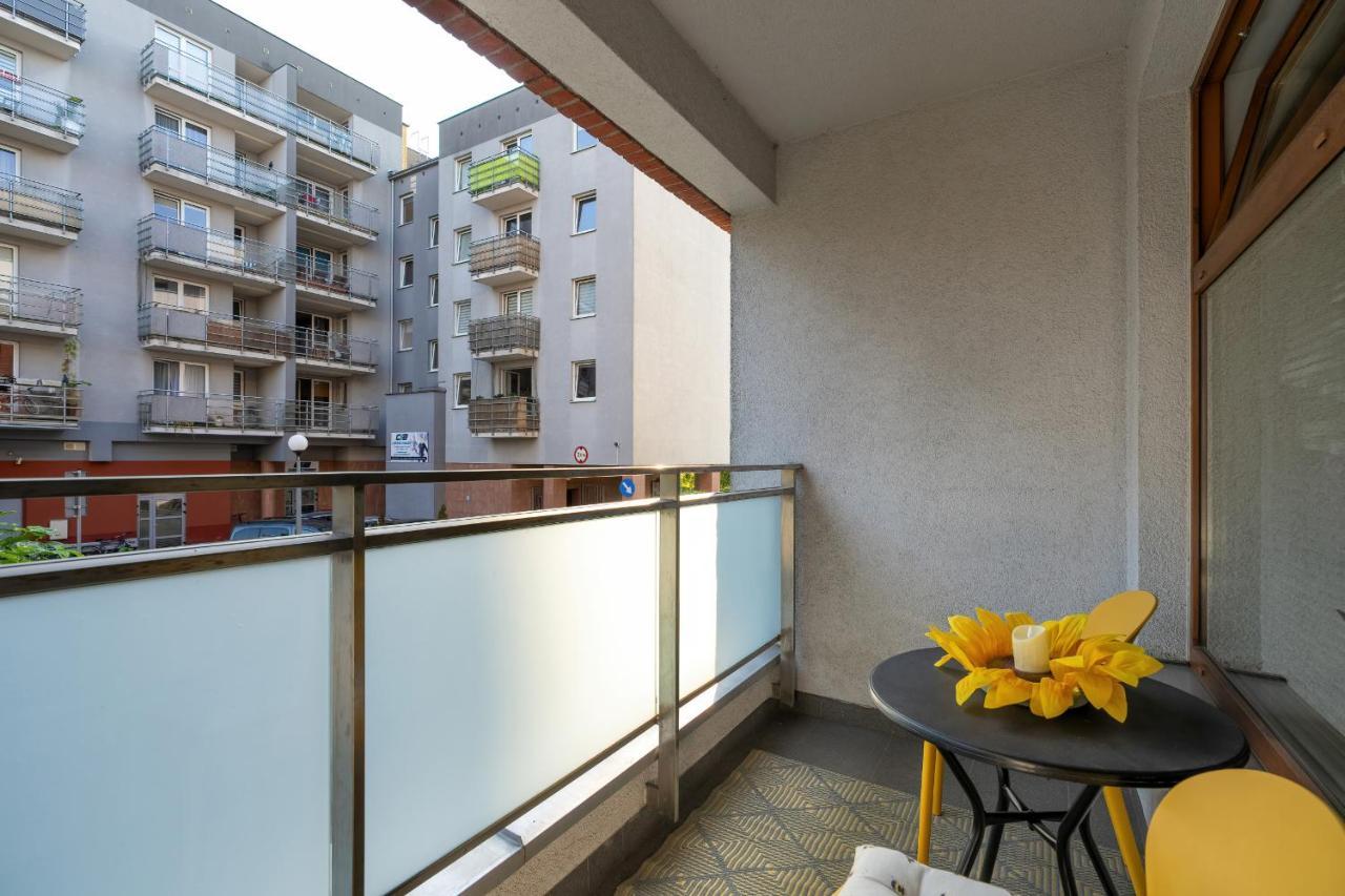 Comfortable Wojskowa Apartment By Noclegi Renters Poznań Buitenkant foto