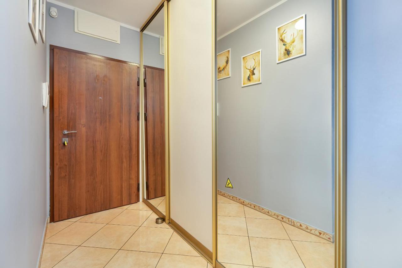 Comfortable Wojskowa Apartment By Noclegi Renters Poznań Buitenkant foto