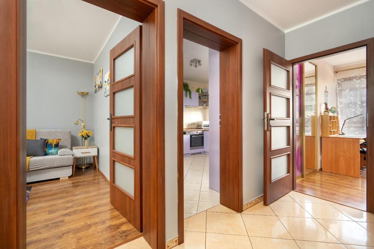 Comfortable Wojskowa Apartment By Noclegi Renters Poznań Buitenkant foto