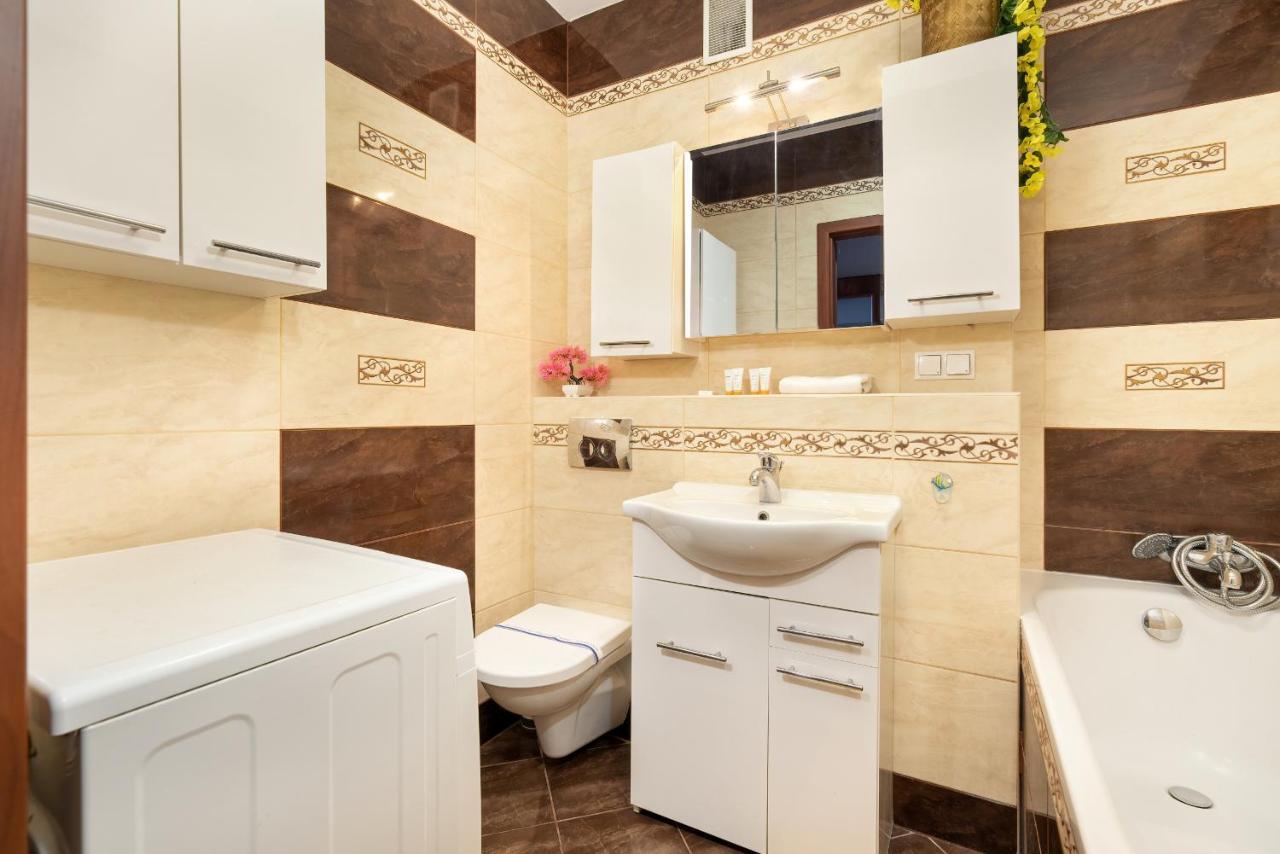 Comfortable Wojskowa Apartment By Noclegi Renters Poznań Buitenkant foto